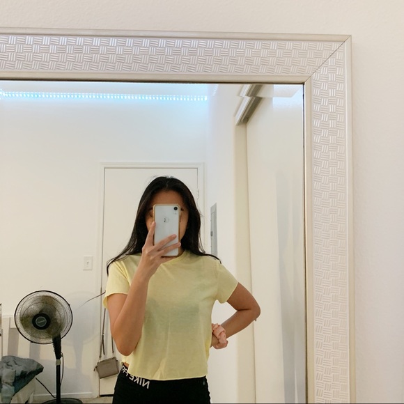 PacSun Tops - Yellow Cropped Tee